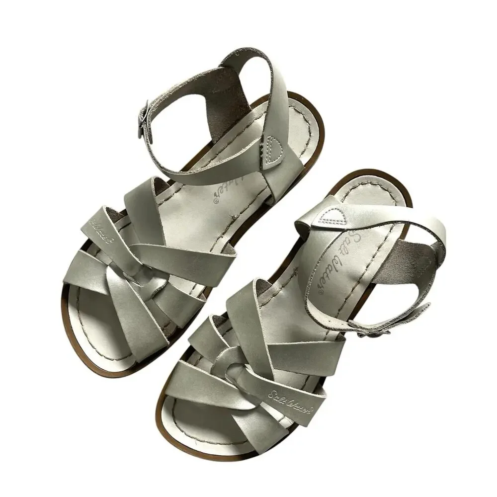 Salt Water Sandals The Original Silver Leather big Kid Size 3 Summer comfy